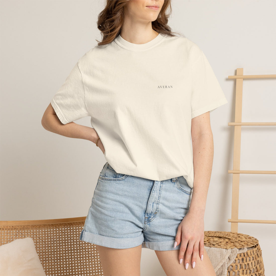 Averan Wayfarer Graphic Tee in ivory with navy front wordmark — product photo 4